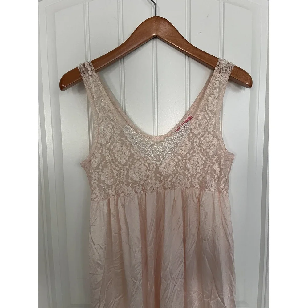 Vintage Unforgettable Nightgown Pink cottage Small Beaded Lace Stretch Nylon 194